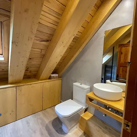 3 Bedrooms With Locker And Parking At Baqueira-beret アルティエス